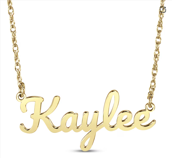 For a style that really stands out, consider darker gemstones like sapphire