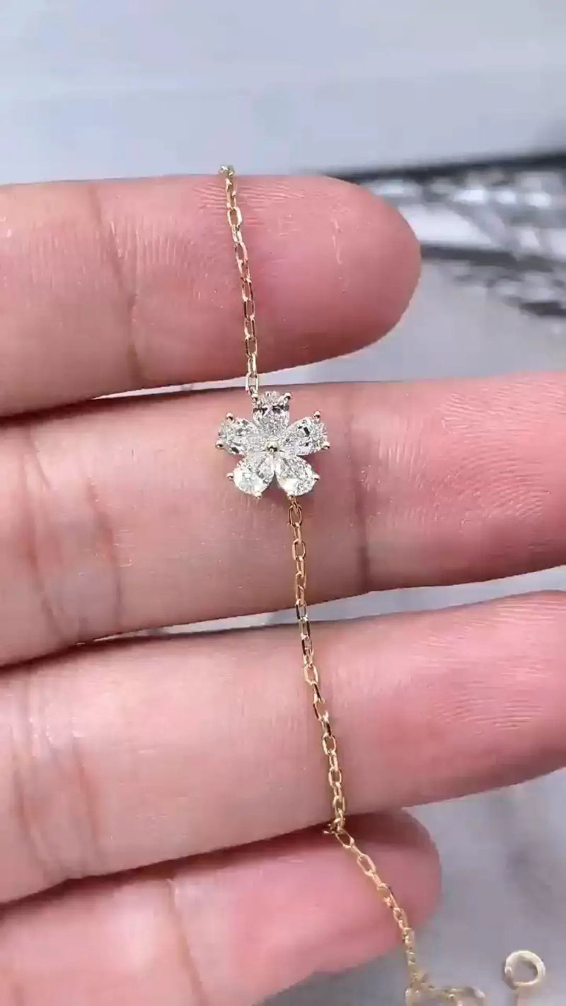 Aureline-Jewelry 0.5 ctw Pear-Shaped Floral Lab Diamonds Bracelet 18K Gold