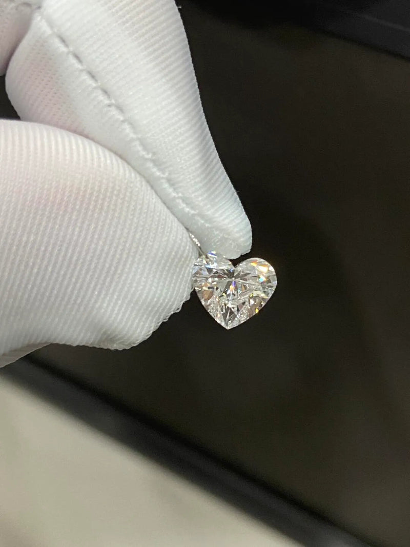 Aureline-Jewelry 1 Carat Heart Shape Drilled Lab Grown Diamond Pendant