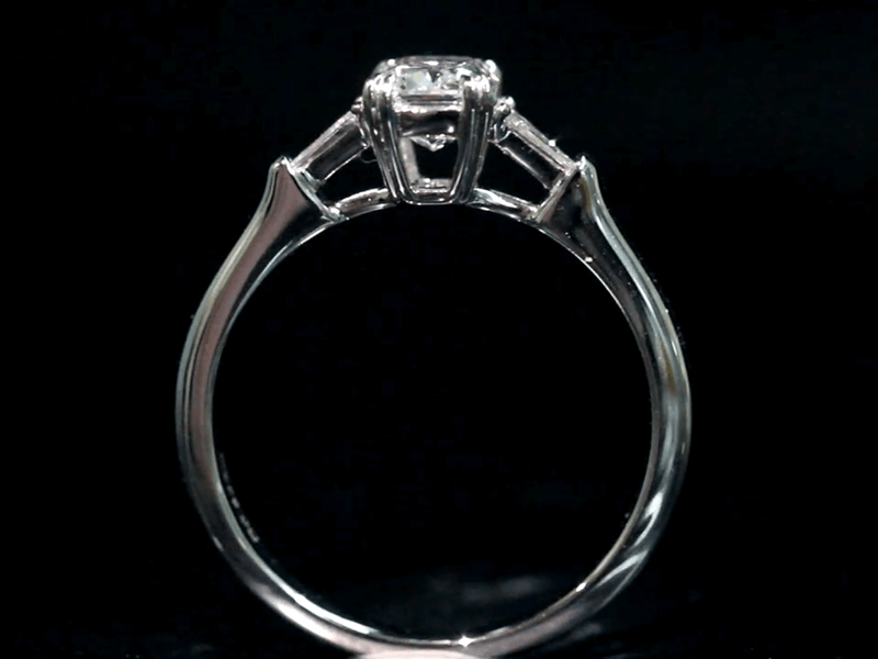 Aureline-Jewelry 0.8 Carat Cushion Cut Lab Diamond Three Stones Ring 18K Gold