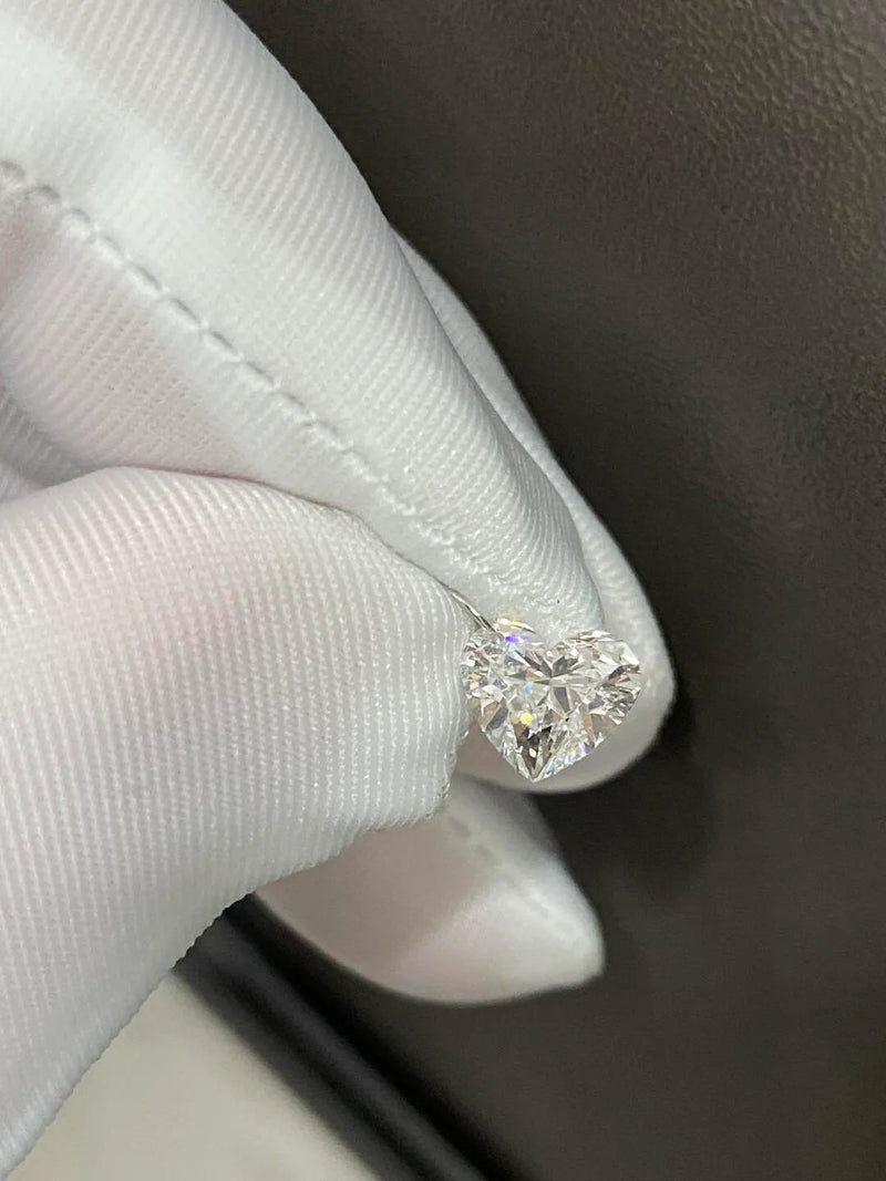 Aureline-Jewelry 1 Carat Heart Shape Drilled Lab Grown Diamond Pendant