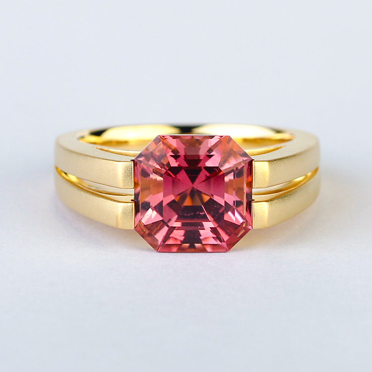 Aureline-Jewelry Lab Sapphire Men's Ring | 14K Gold Sunset Chunky Ring