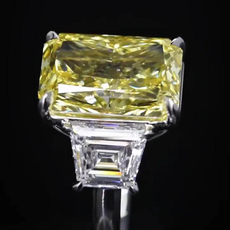 Aureline-Jewelry 9 Carat Fancy Vivid Yellow Radiant Cut Lab Diamond Three Stones Ring