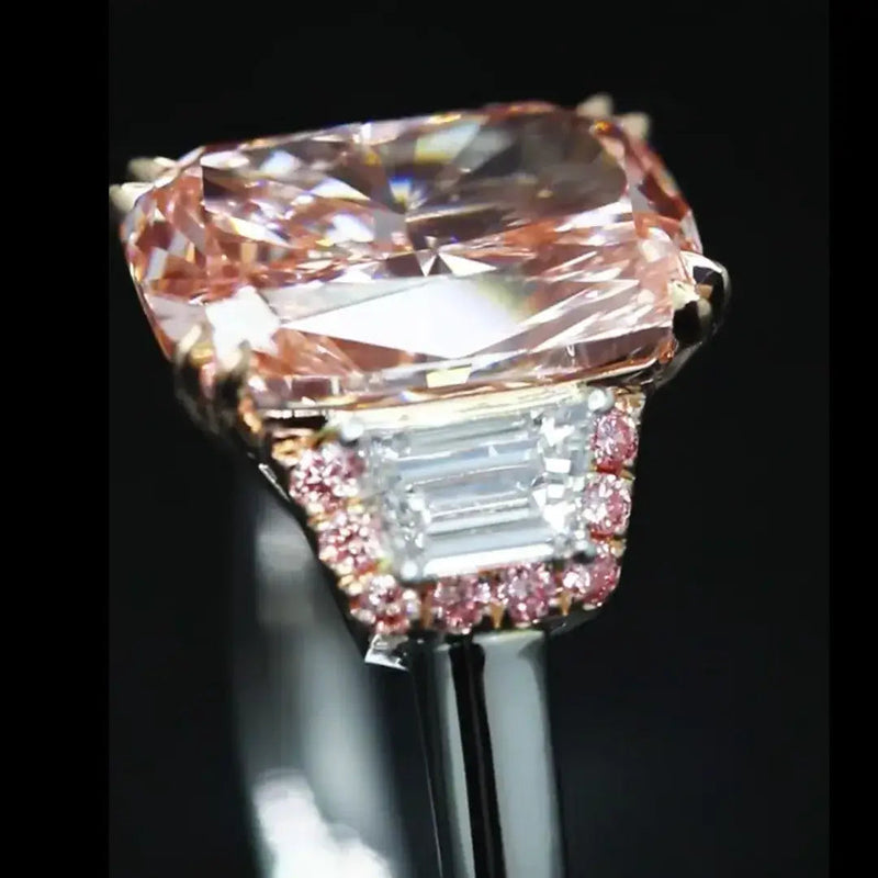 Aureline-Jewelry 4 Carat Fancy Vivid Pink Cushion Cut Lab Grown Diamond Ring 18K Gold