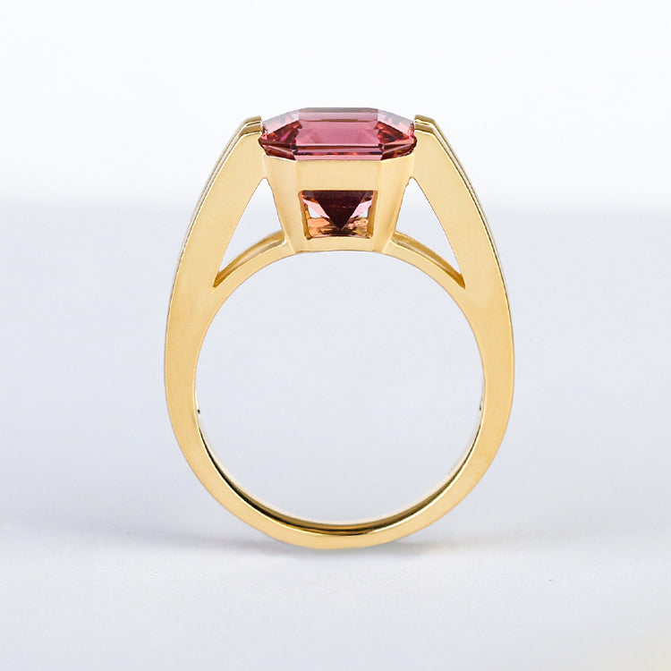 Aureline-Jewelry Lab Sapphire Men's Ring | 14K Gold Sunset Chunky Ring