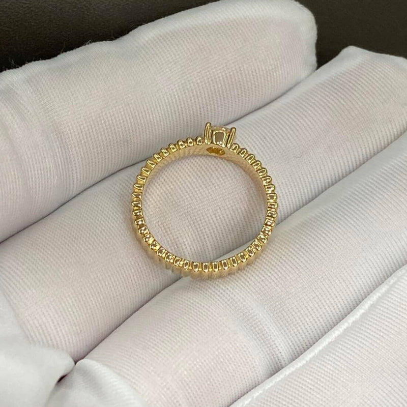 Aureline-Jewelry Vintage Engagement Ring Round Lab Diamond Solitaire Ring Prong Set Anniversary Unique Ring Hand Ribbed