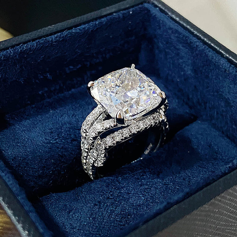 Aureline-Jewelry Luxurious 10 Carat Cushion Cut Lab Diamond Knot Ring